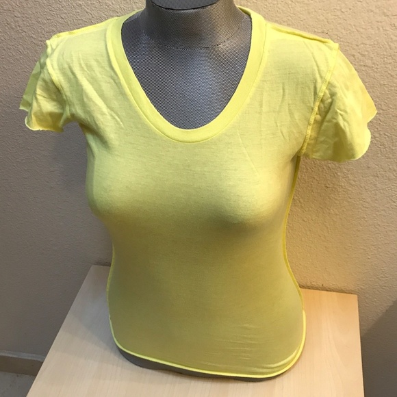 Alternative Soft. Short Sleeve Scoop Neck T-Shirt. Bodycon. Stretchy. Medium. - Picture 4 of 11